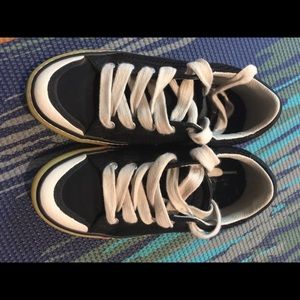 Zara sneakers like new